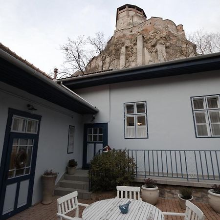 Ister Guesthouse Esztergom Exterior photo